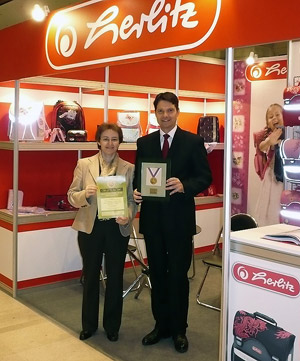 Ольга Пентя («ПЕТРОПЕН Плюс») и Андрес Бём (Herlitz PBS AG)