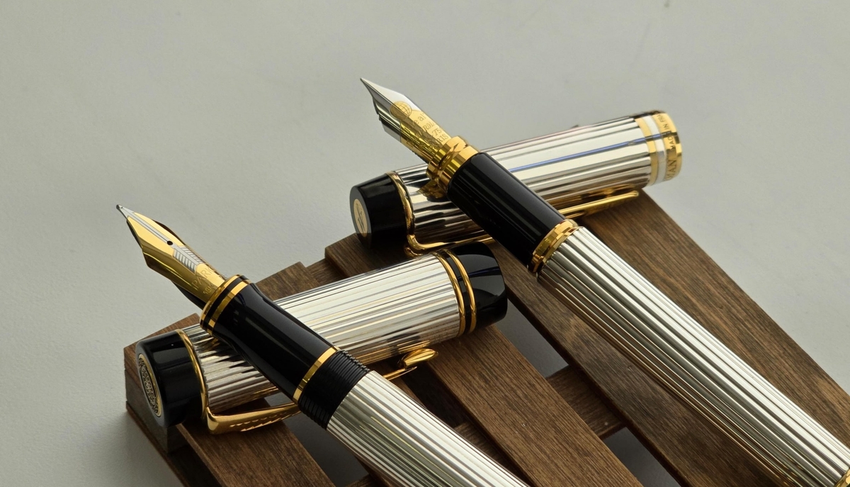 Parker Duofold слева и Waterman Le Man справа