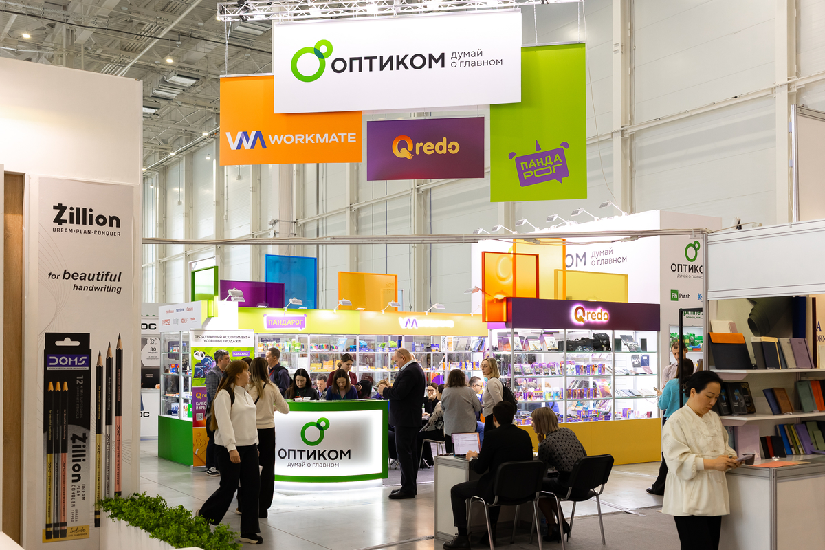 Стенд компании «ОПТИКОМ» на выставке «Скрепка Экспо — 2026»