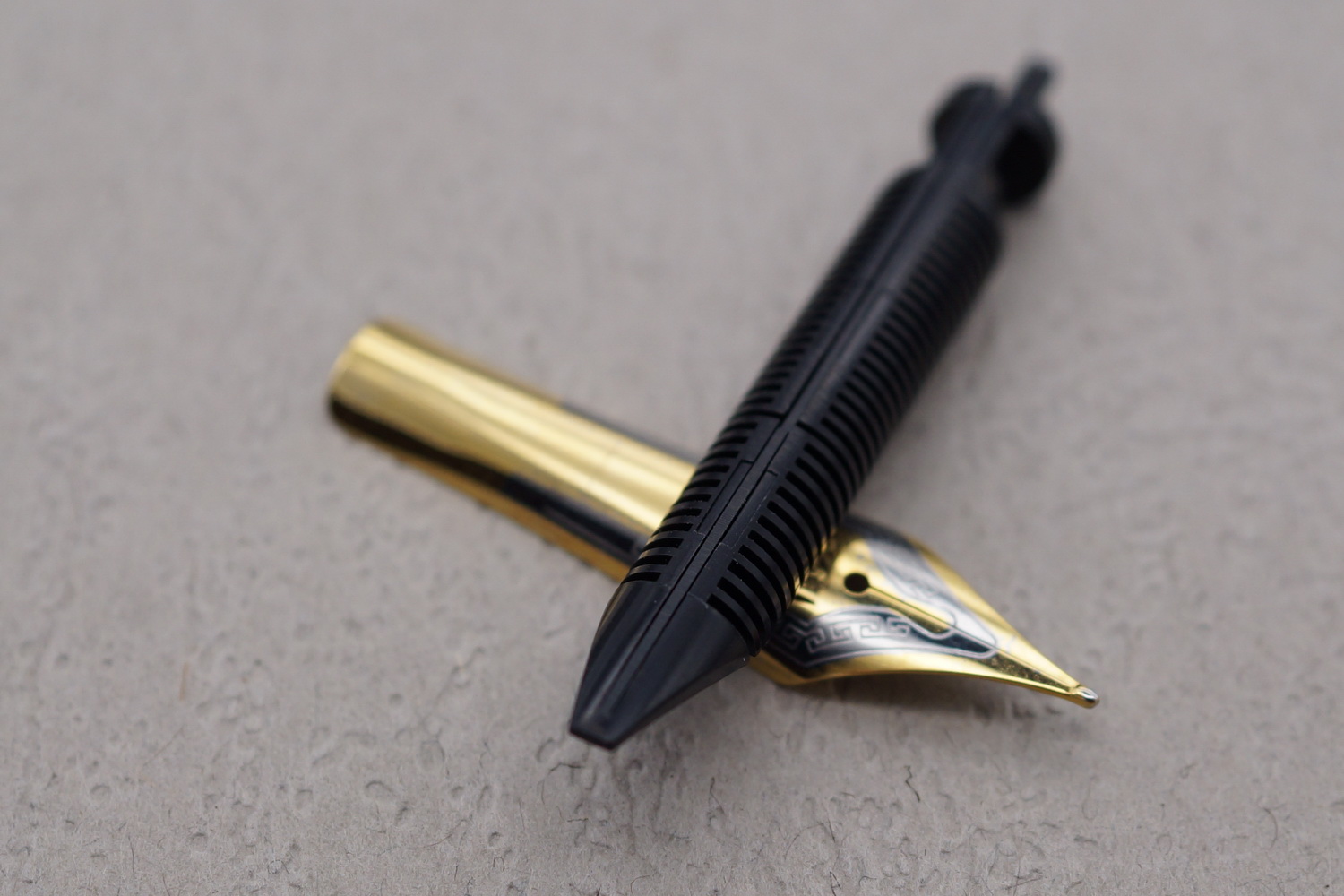 Что такое фидер перьевой ручки и для чего он нужен — товарные обзоры напортале Сегмент